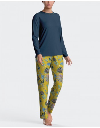 Pijama...